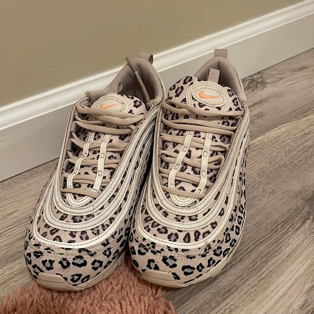 Nike leopard air max!
